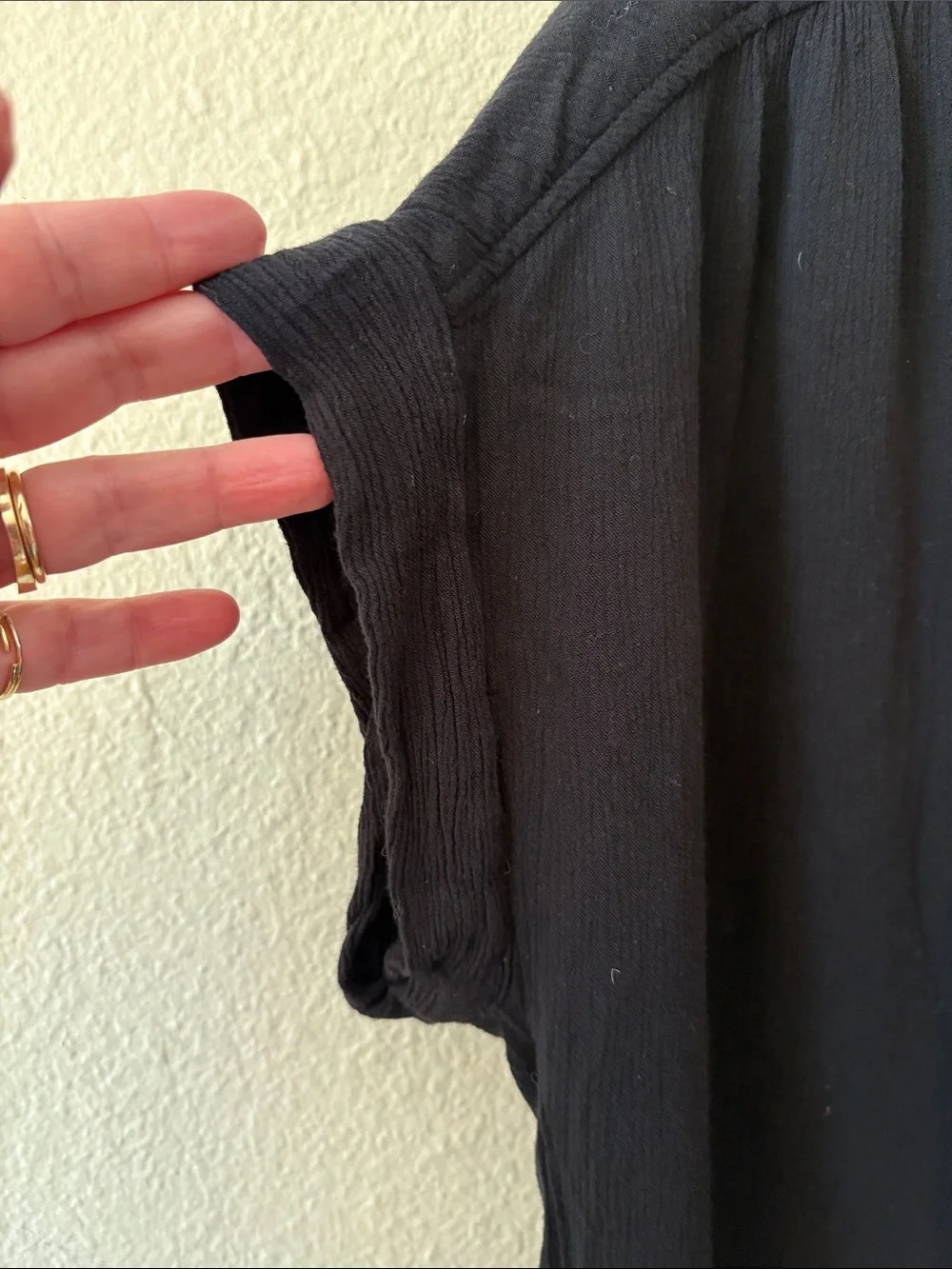 Orvis Black Button Front Blouse Women's Large V Neck Short Sleeve Relaxed Fit